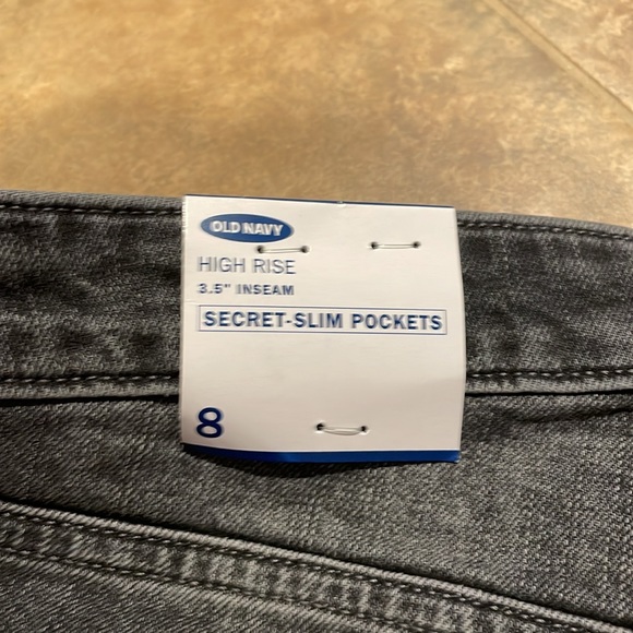 NWT Old Navy High Rise shorts - Picture 3 of 4